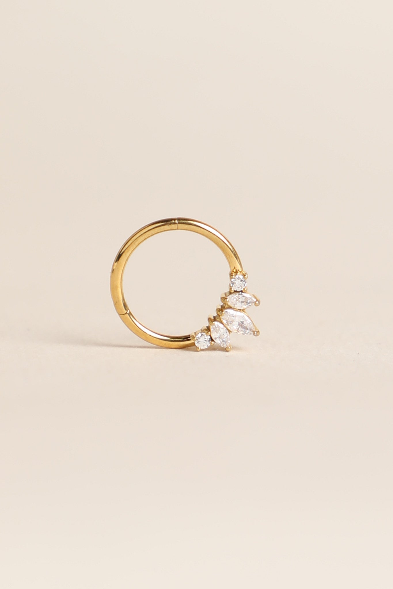 Piercing Alma - waekura