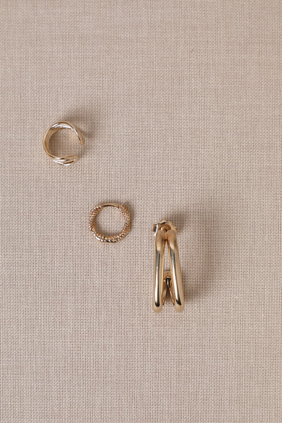 Composition Louna, Torsade, Mona