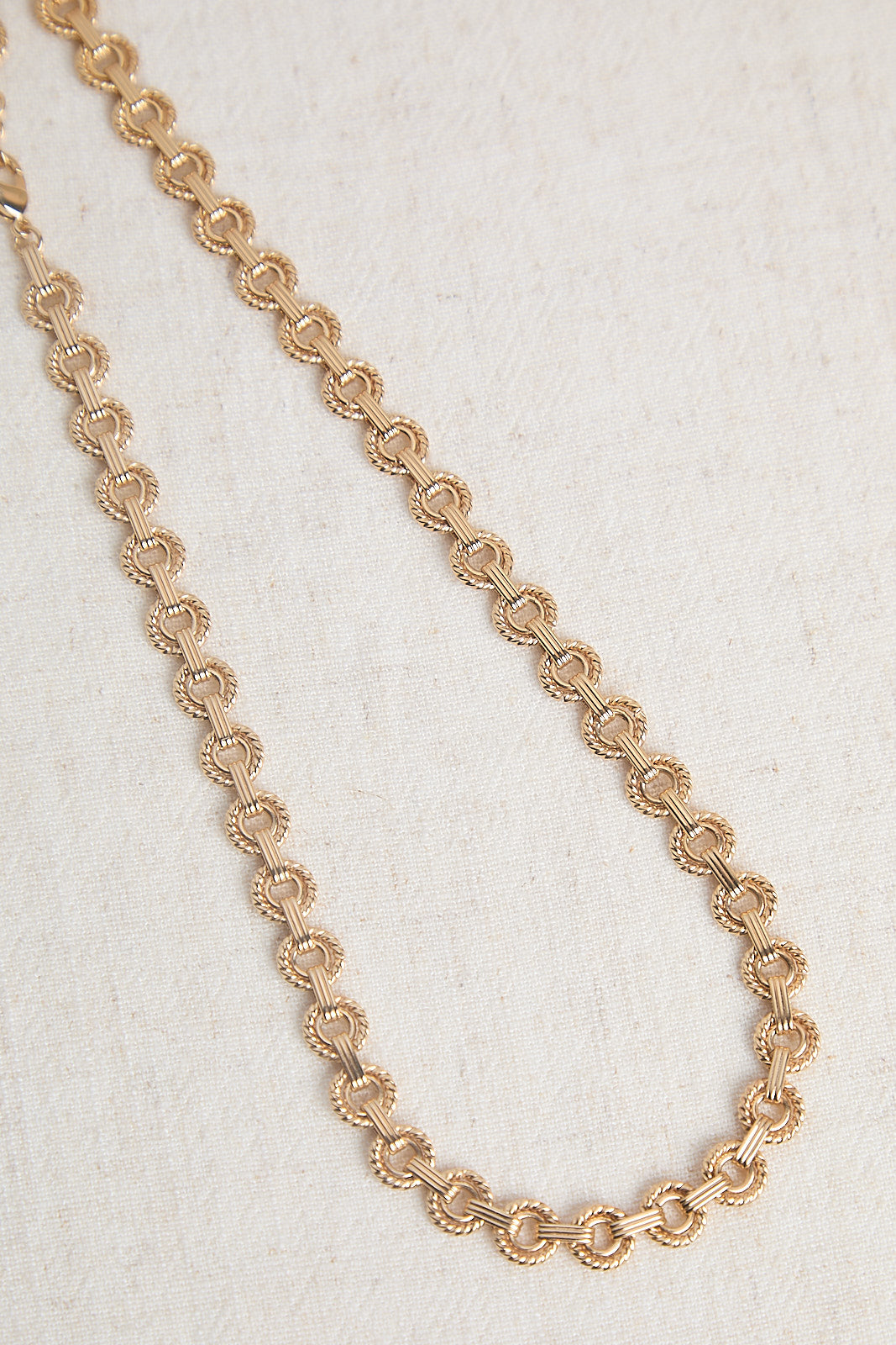 Collier Mahan - waekura