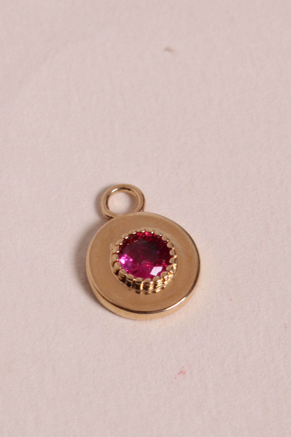 Charms Zircon Fuchsia - waekura