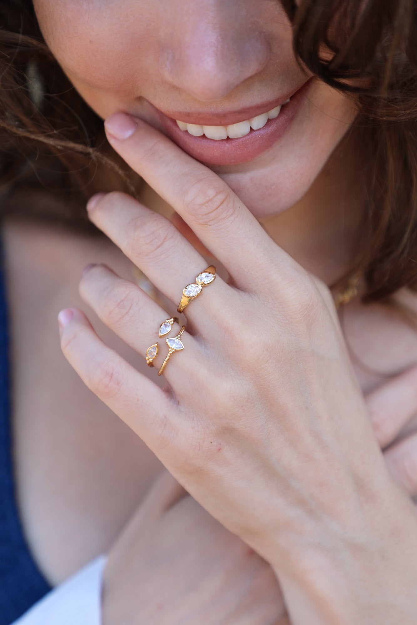Waekura - Gold plated jewelry. Des bijoux dorés modernes et féminins